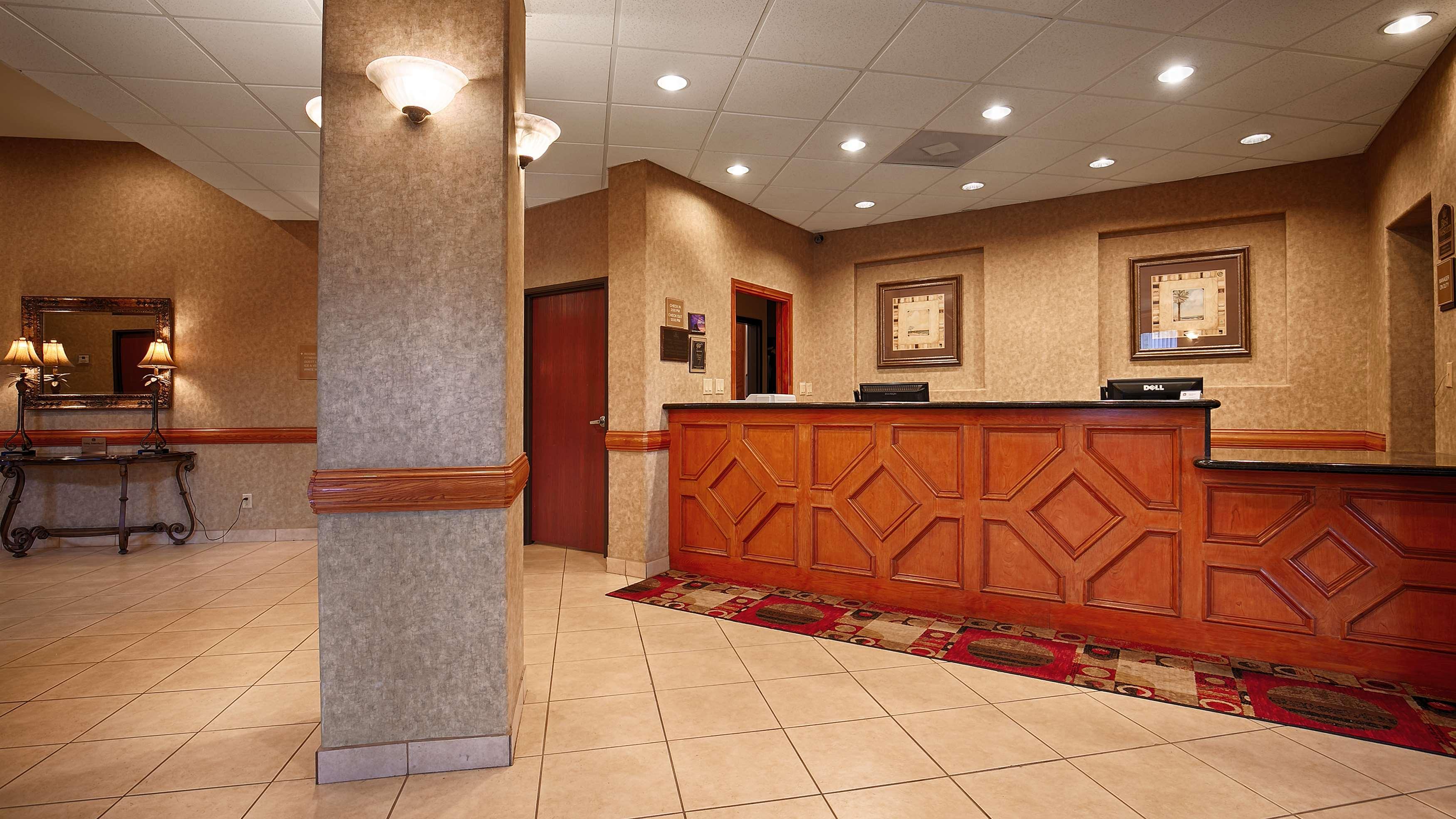 Best Western Casa Villa Suites Харлинген Экстерьер фото