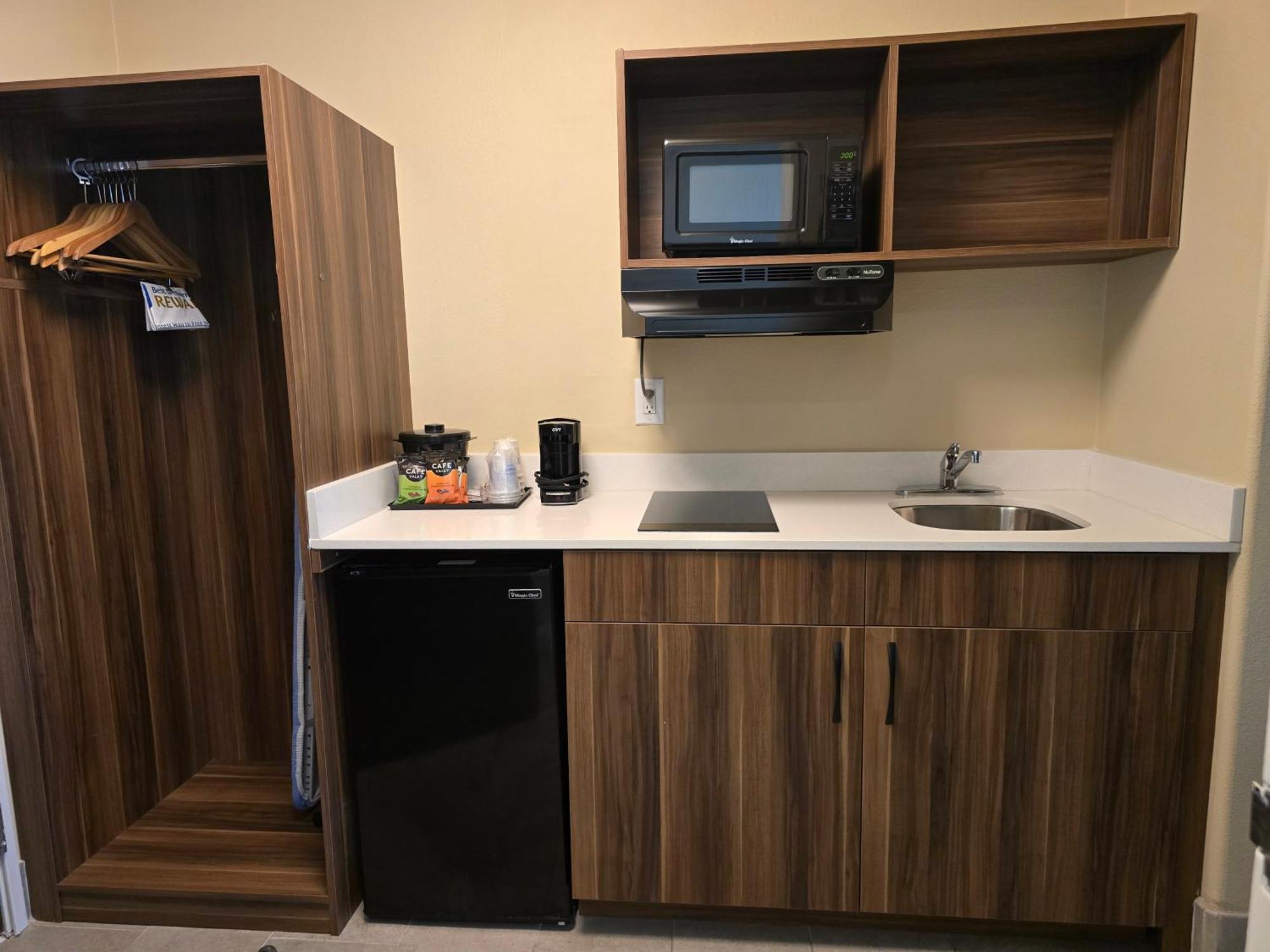 Best Western Casa Villa Suites Харлинген Экстерьер фото