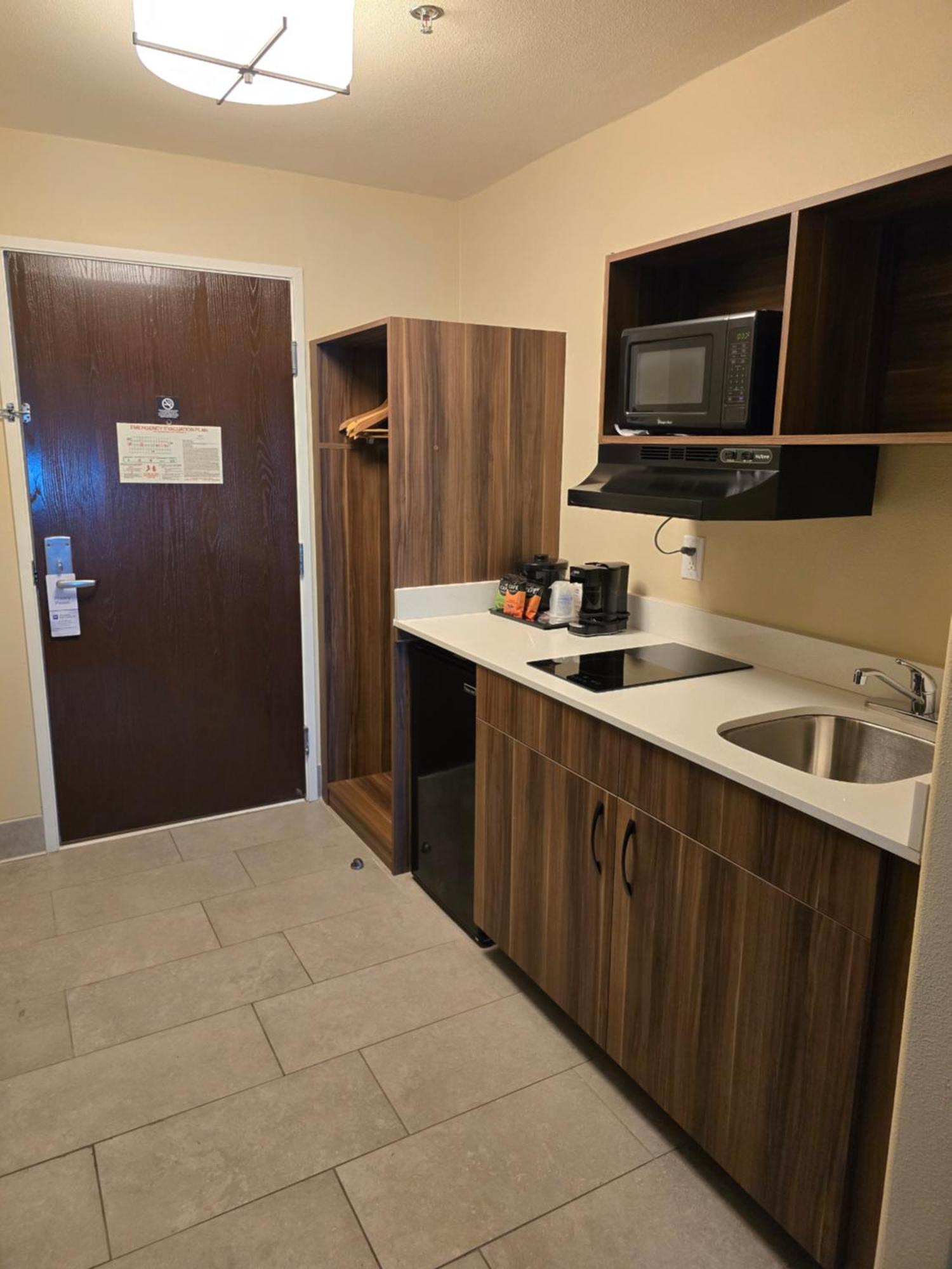 Best Western Casa Villa Suites Харлинген Экстерьер фото